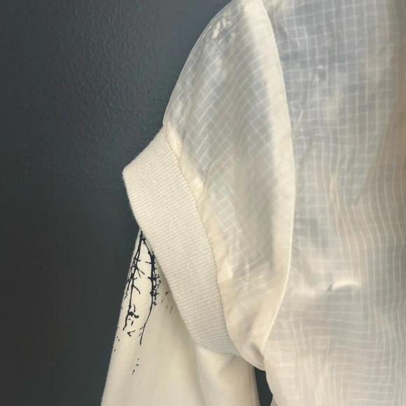 Lululemon Elemental bomber size 4 very rare in mint/newish condition - Picture 6 of 11